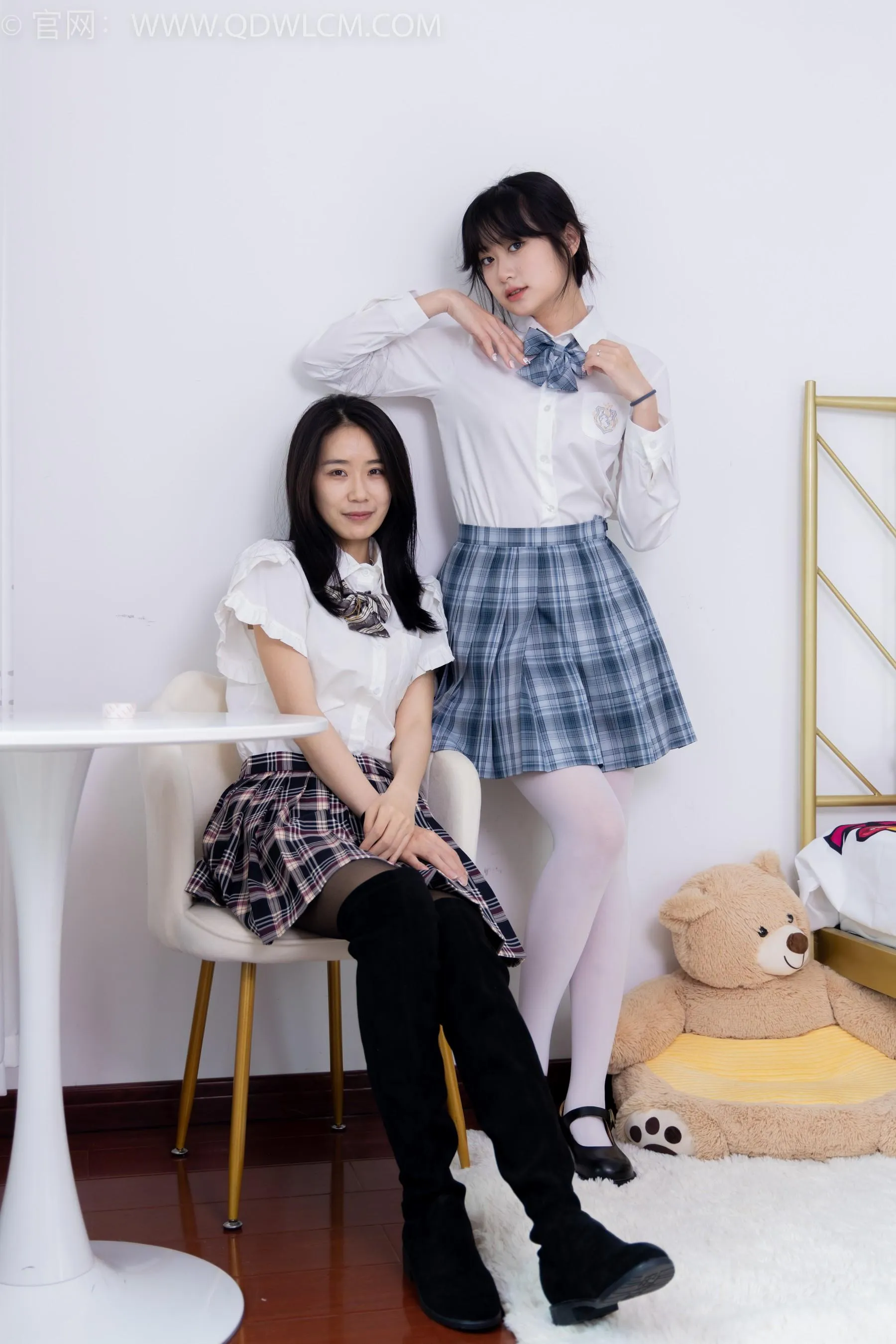 物恋传媒 NO.1582 菜菜小敏-学院姐妹花 [177P]插图8